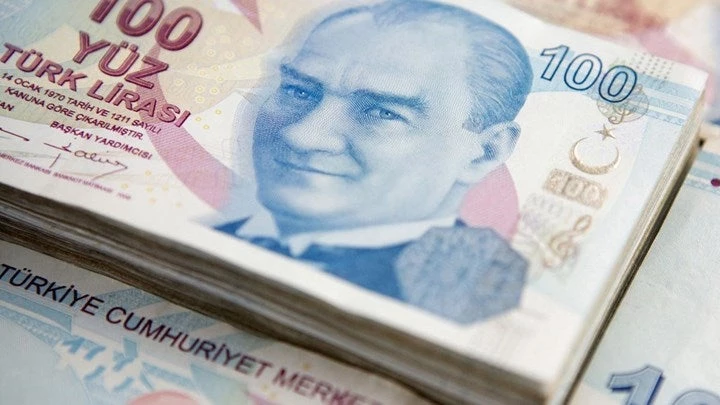 WSJ: Τα οικονομικά προβλήματα της Τουρκίας γίνονται βαθύτερα – Καταρρέει η τουρκική λίρα